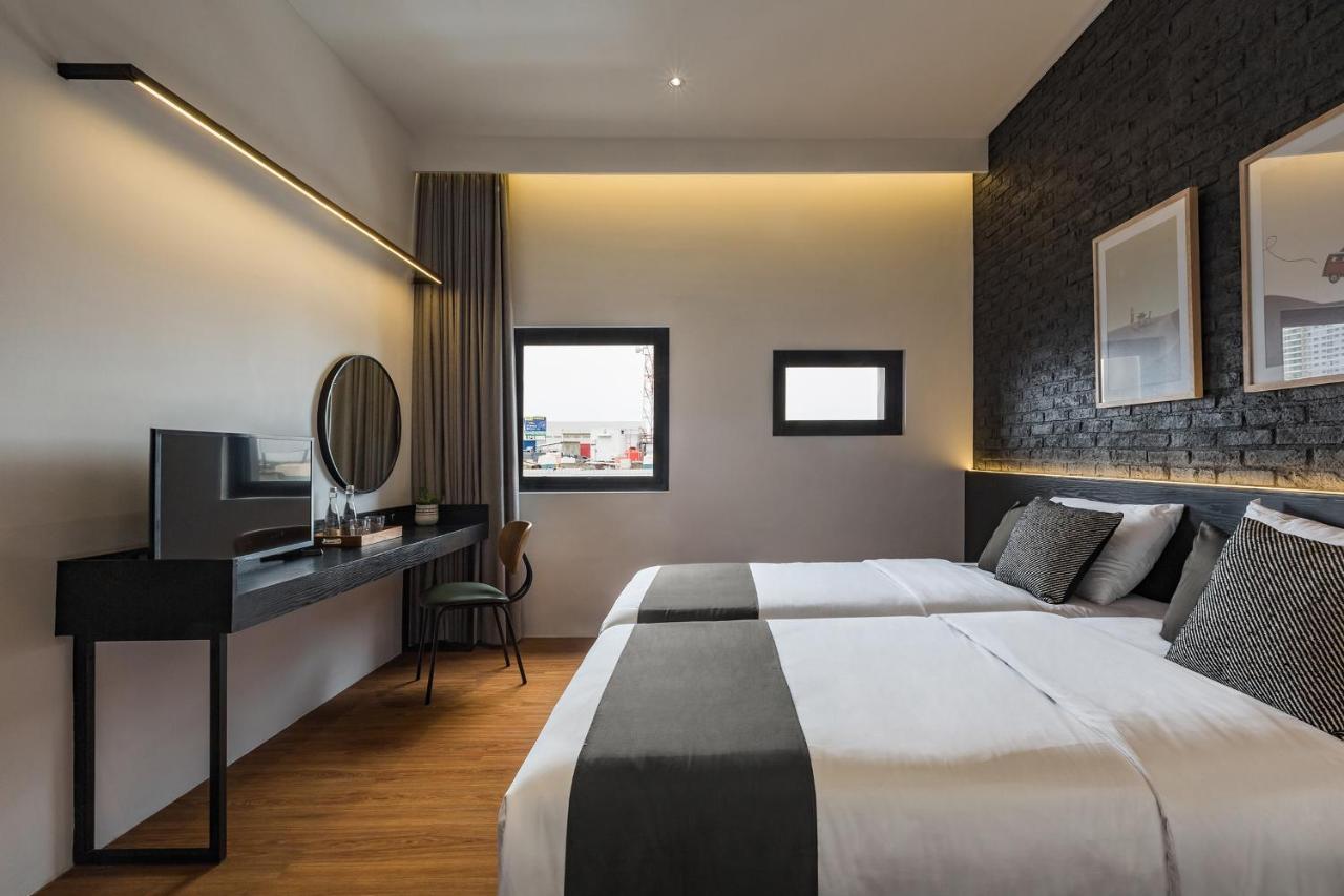 Qub Rooms Семаранг Екстер'єр фото