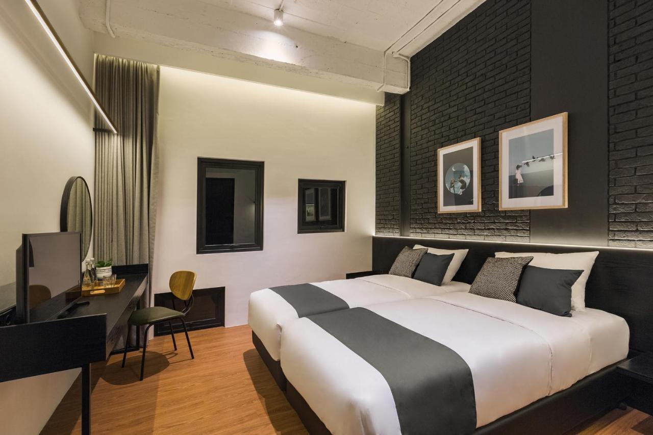 Qub Rooms Семаранг Екстер'єр фото