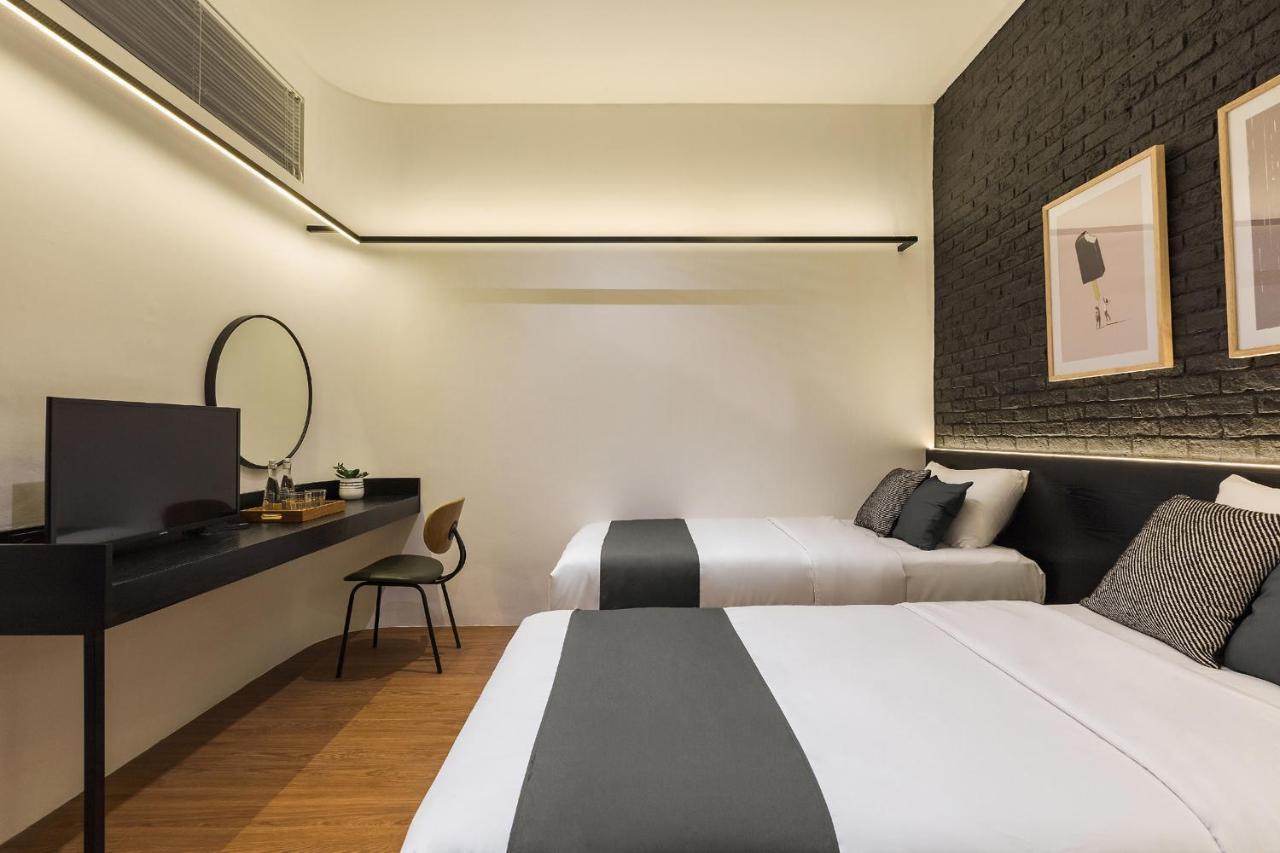 Qub Rooms Семаранг Екстер'єр фото