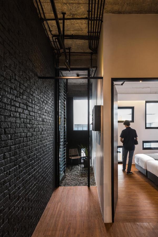 Qub Rooms Семаранг Екстер'єр фото