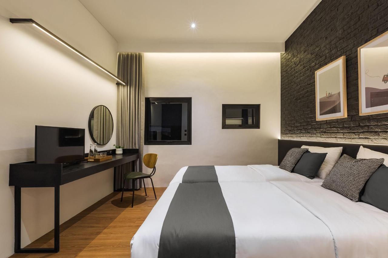 Qub Rooms Семаранг Екстер'єр фото